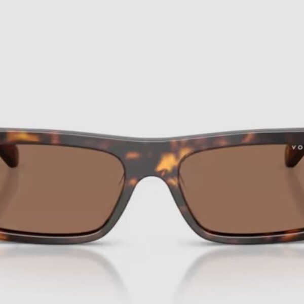 vogue 0vo5657su w65673 53 kadin gunes gozlugu 245931.jpg
