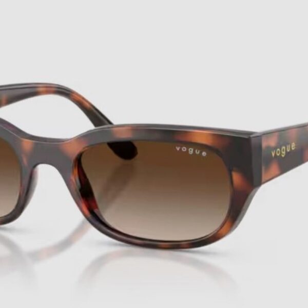 vogue 0vo5669s 271813 54 kadin gunes gozlugu 245978.jpg