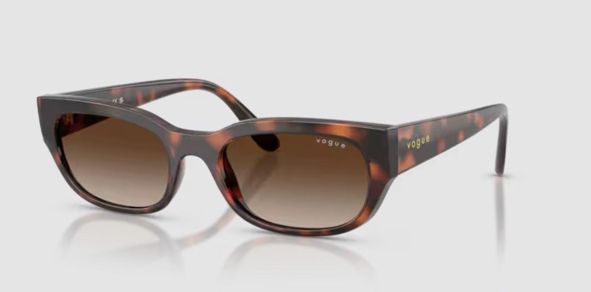 vogue 0vo5669s 271813 54 kadin gunes gozlugu 245978.jpg