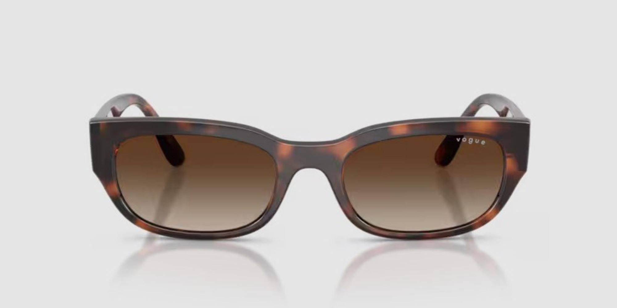 vogue 0vo5669s 271813 54 kadin gunes gozlugu 245980.jpg